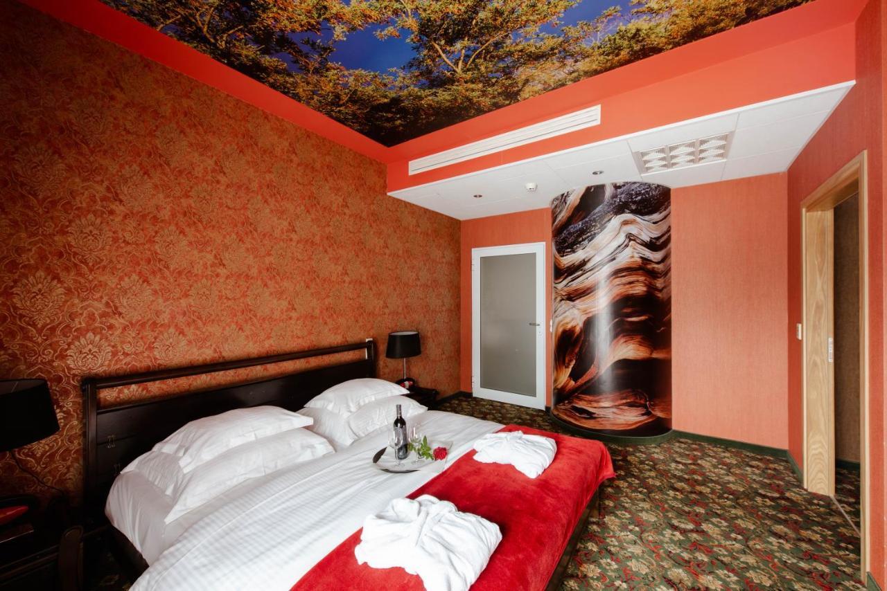 Hotel Lenart Wieliczka Exterior photo